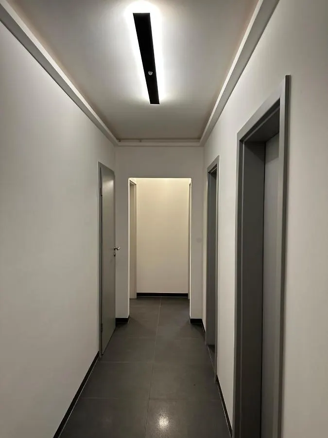 アパート ミュンヘンSchone Oase Mit Guter Anbindungアパートメント